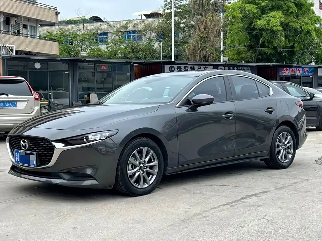 Mazda 3 Axela 2021