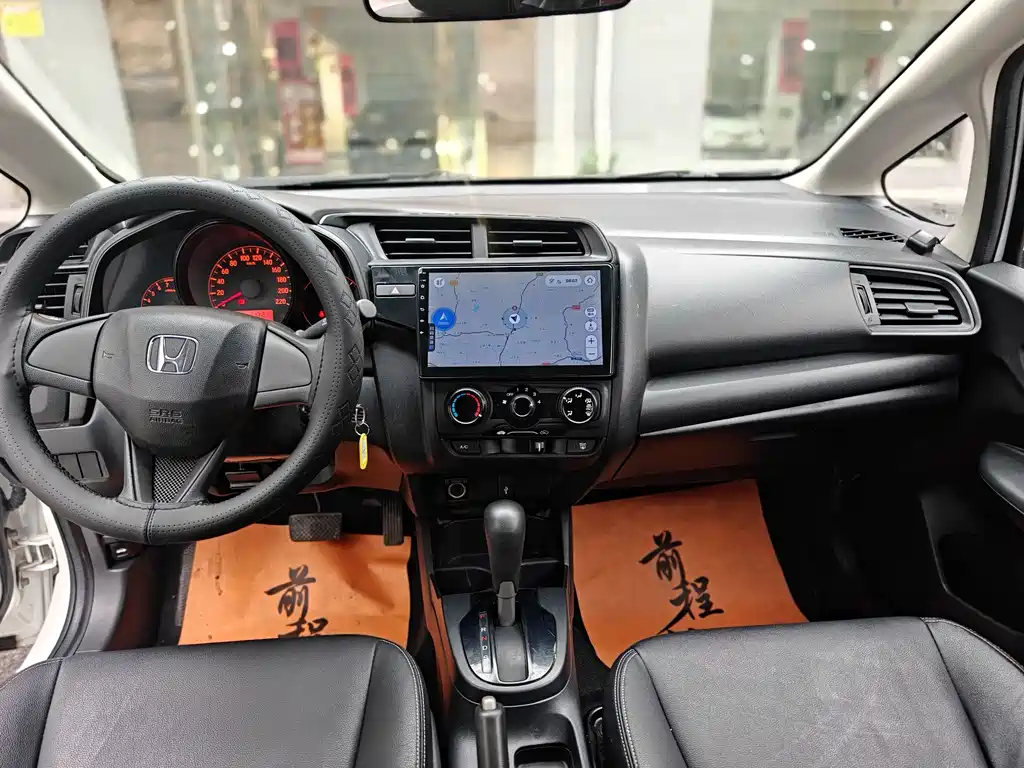 Honda Fit 2018 — фото 9