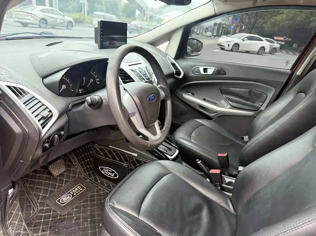 Ford Ecosport 2013 — фото 8