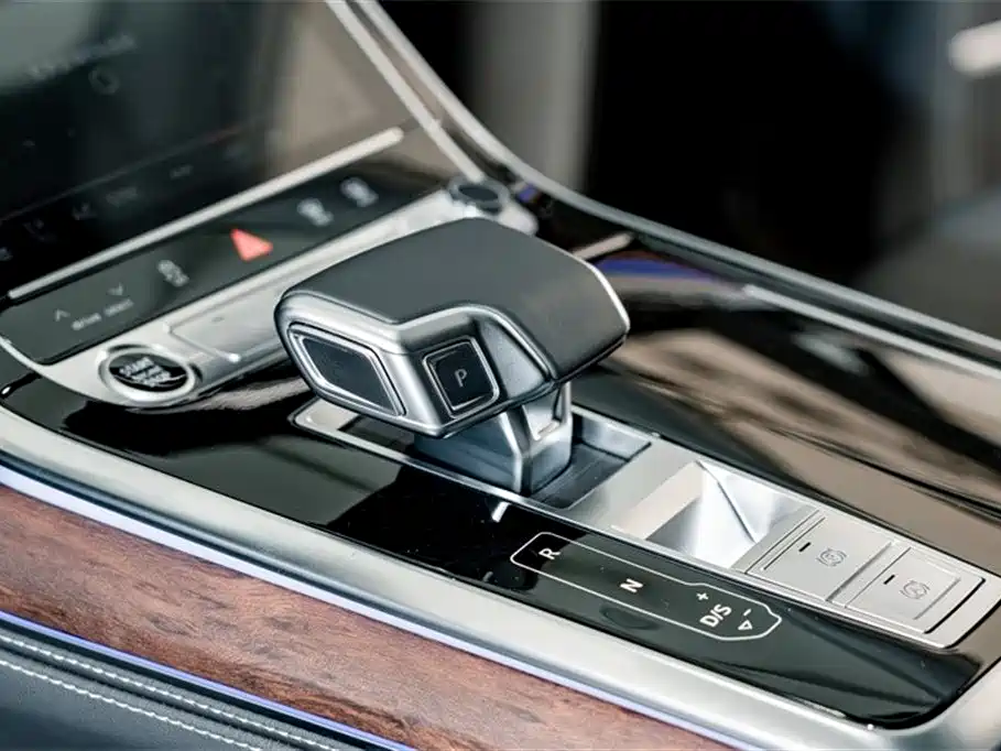 Audi Q7 2025 — фото 15
