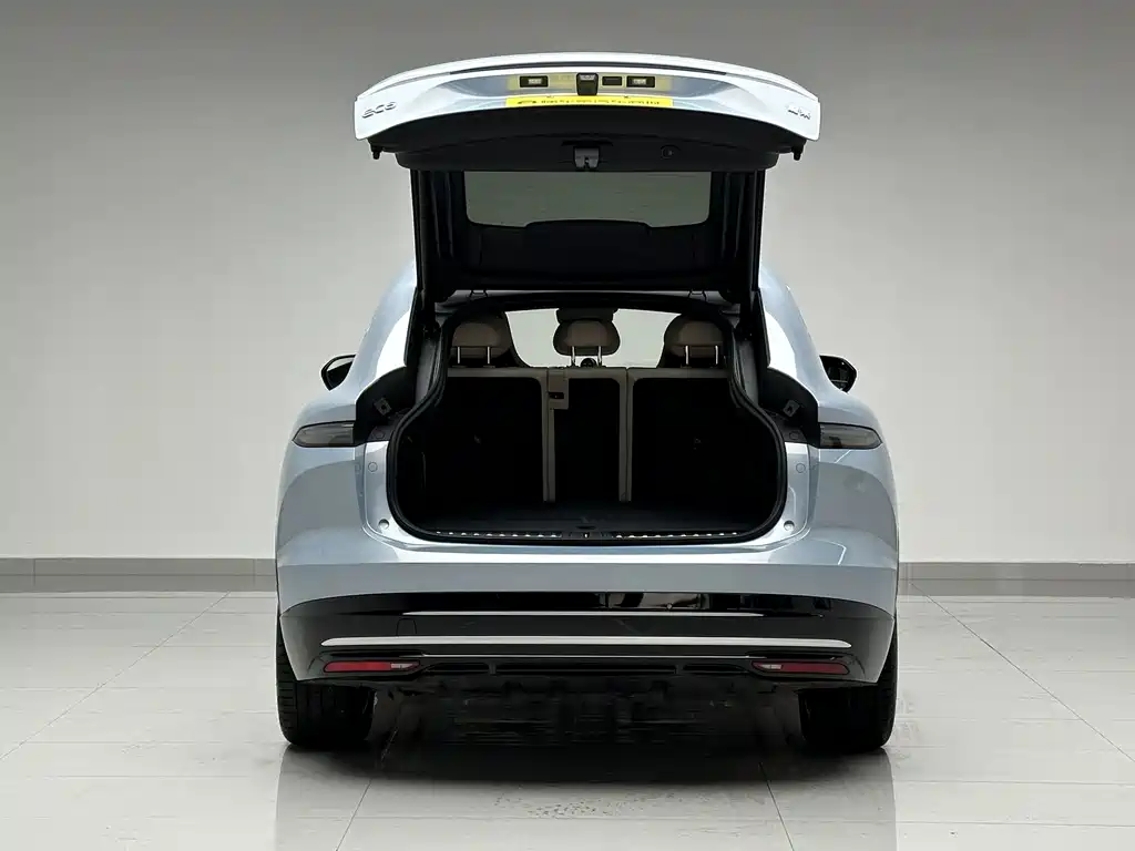 NIO EC6 2025 — фото 17