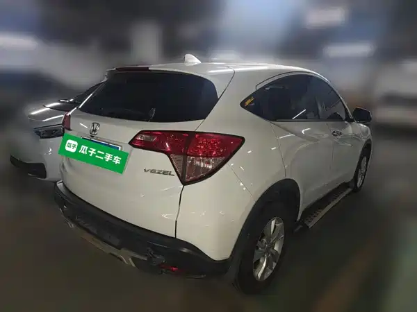 Honda Vezel 2016