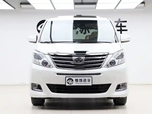 Toyota Alphard 2015
