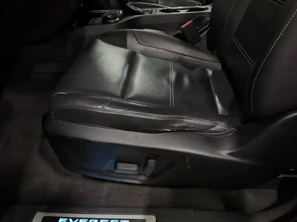Ford Everest 2015 — фото 20