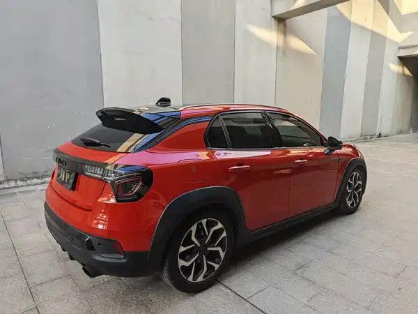 Lynk & Co 02 2019
