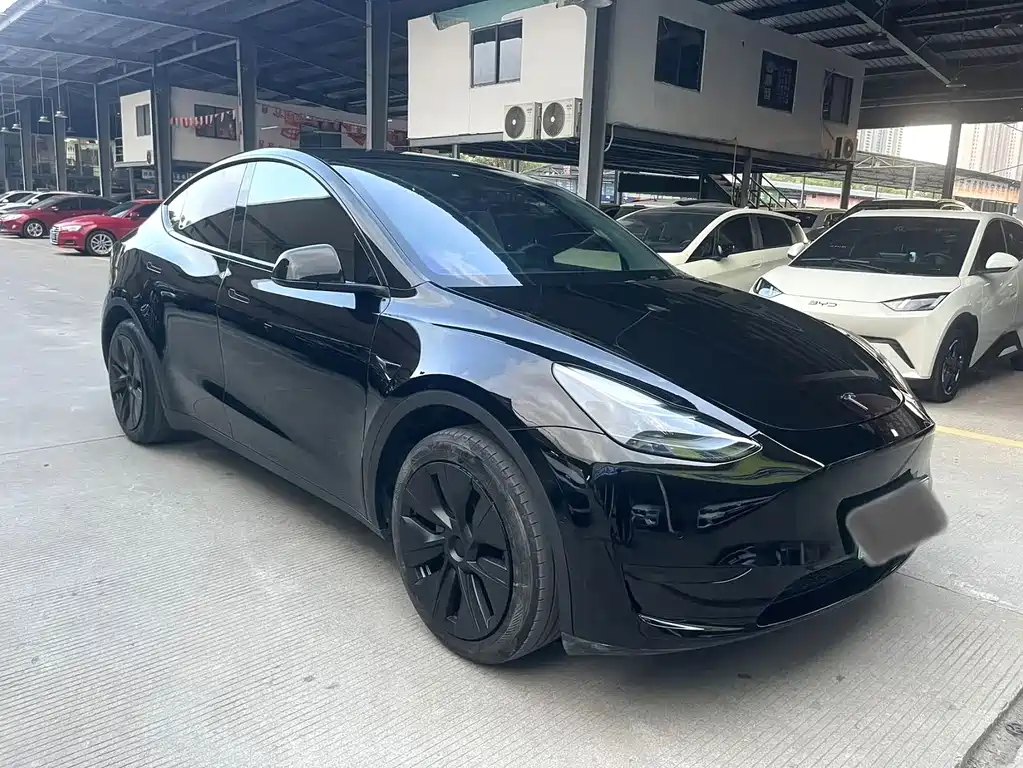 Tesla Model Y 2023 — фото 3
