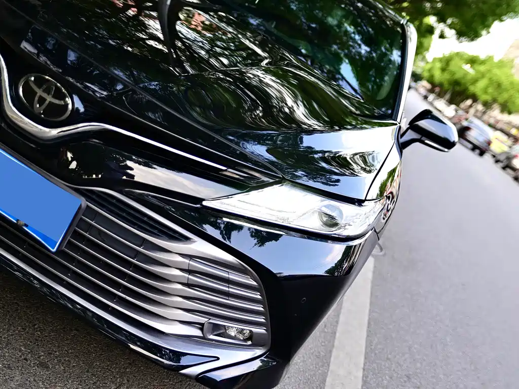 Toyota Camry 2019 — фото 4