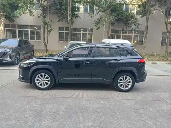 Toyota Frontlander 2023