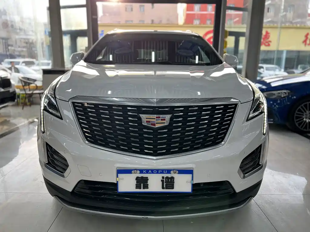 Cadillac XT5 2019 — фото 2