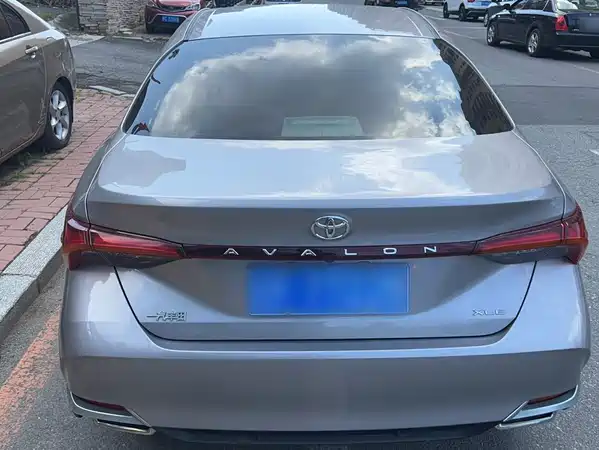 Toyota Avalon 2019