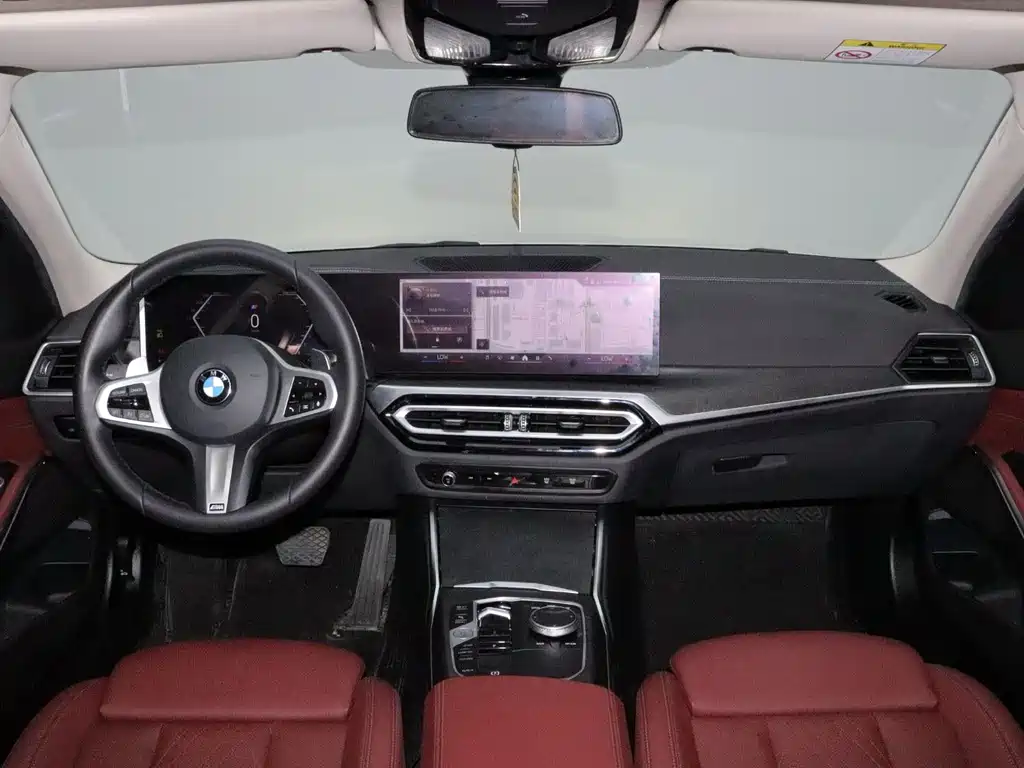 BMW 3 Series 2024 — фото 13