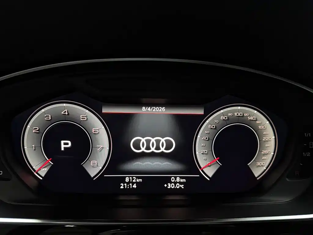 Audi A8 2025 — фото 12