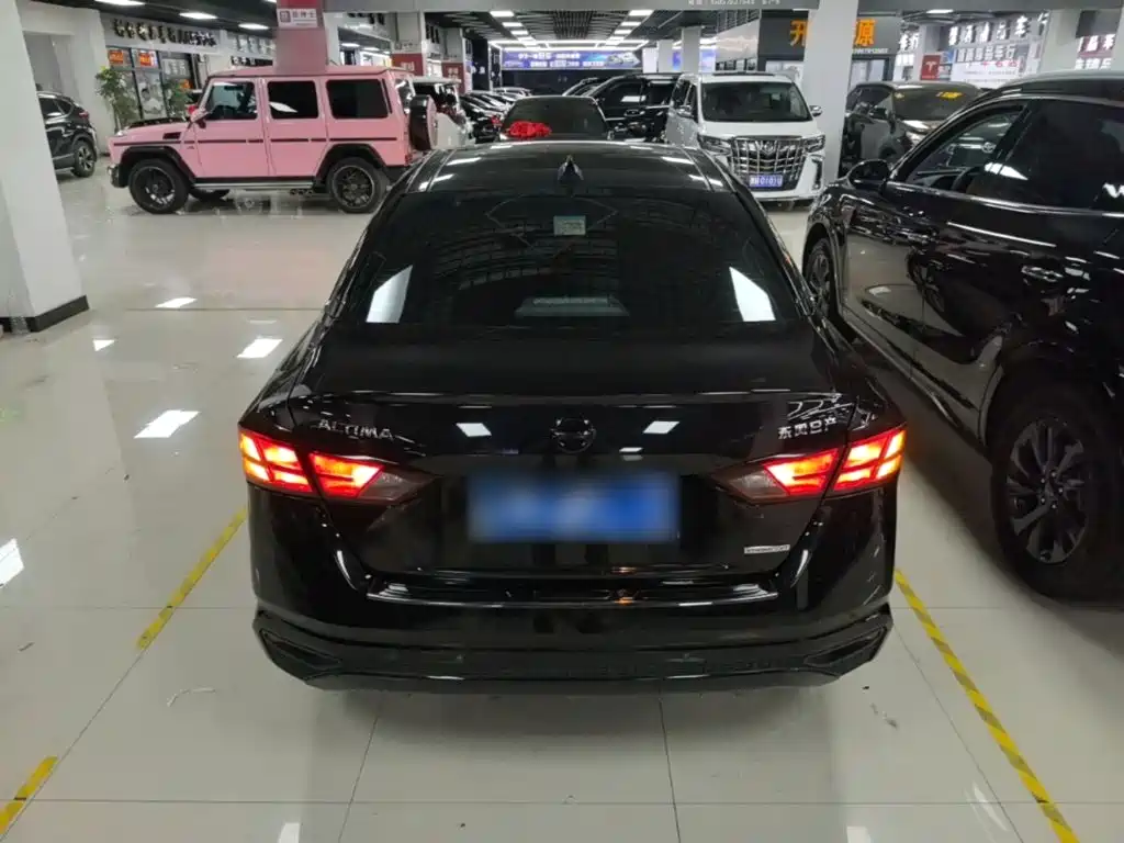 Nissan Teana 2022