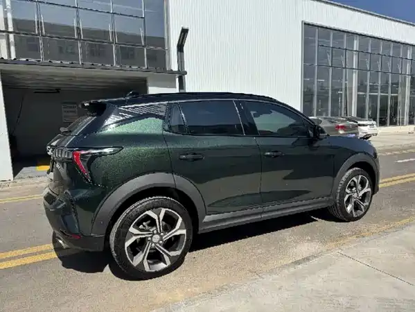Lynk & Co 06 2023