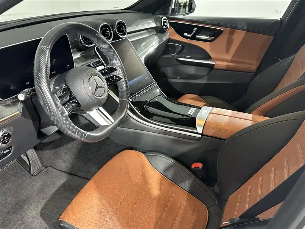Mercedes-Benz C-Class 2023 — фото 4