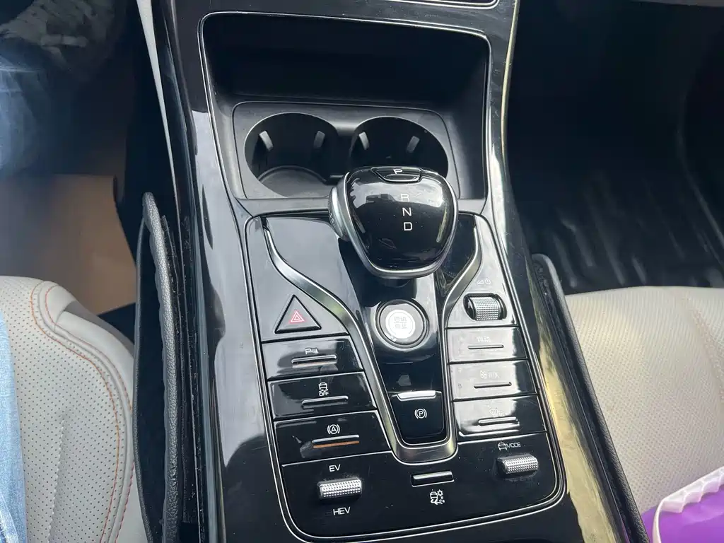 BYD Qin PLUS 2023 — фото 6