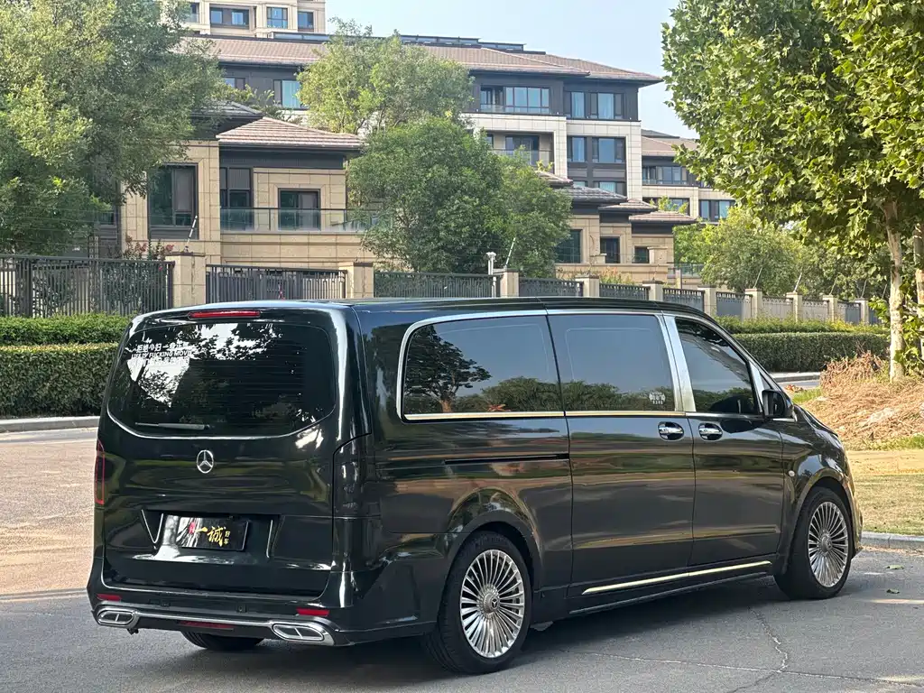 Mercedes-Benz Vito 2022 — фото 10