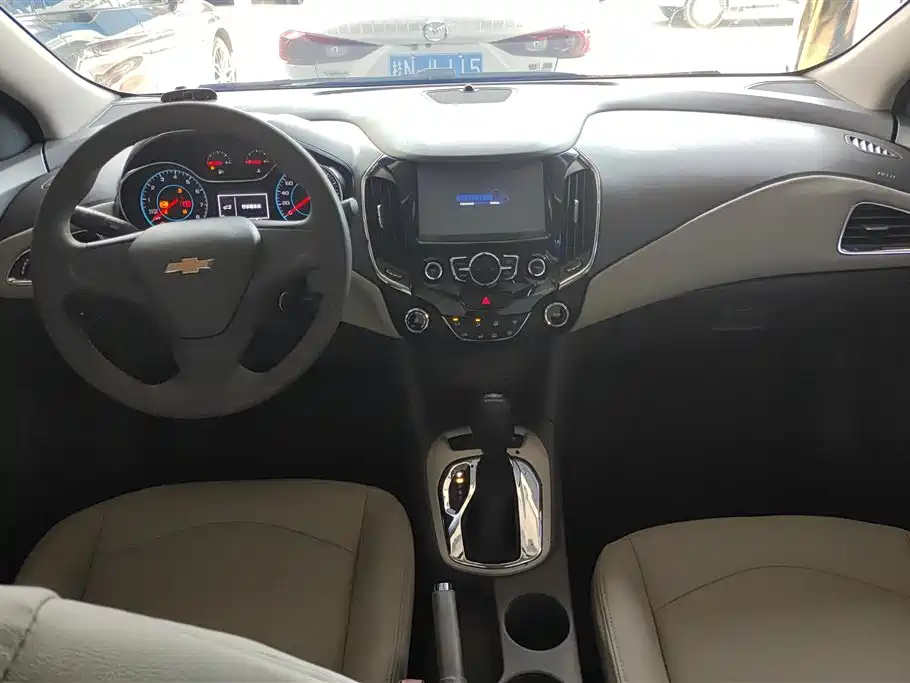 Chevrolet Cruze 2015 — фото 12