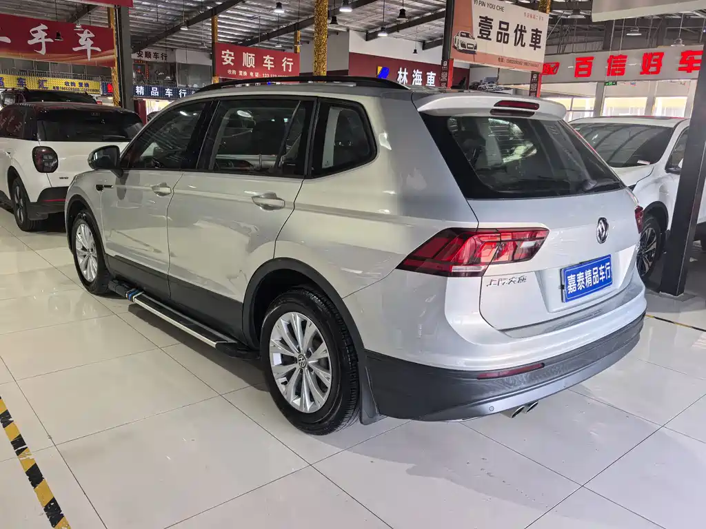 Volkswagen Tiguan L 2018 — фото 6