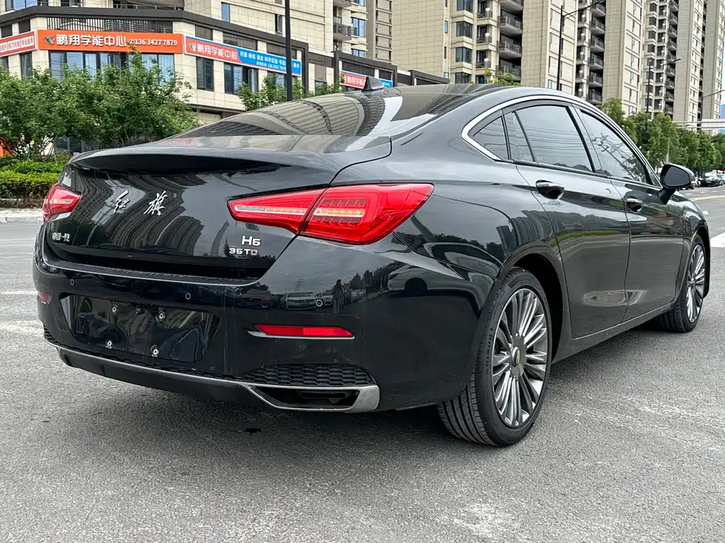 Hongqi H5 2021 — фото 16