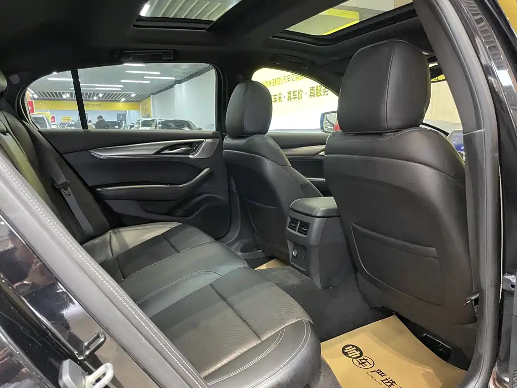 Cadillac CT5 2020 — фото 11