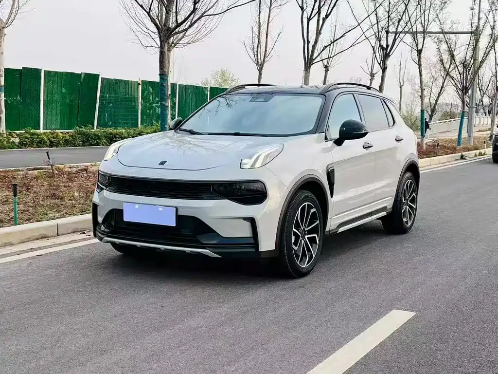 Lynk & Co 01 EM-P 2023