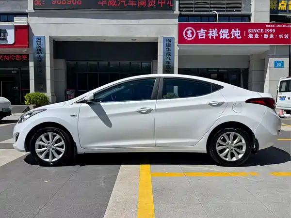 Hyundai Elantra Langdong 2016