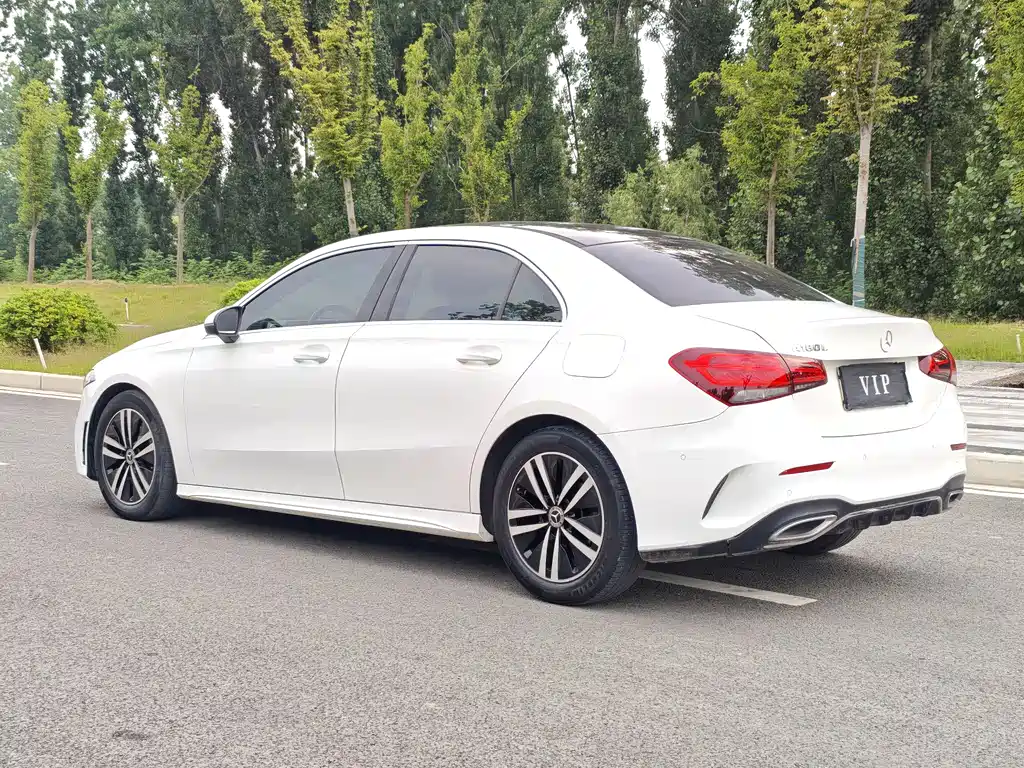 Mercedes-Benz A-Class 2019 — фото 7