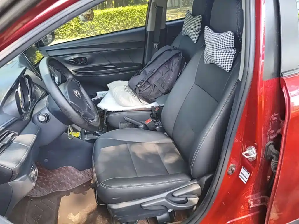 Toyota Yaris L 2021 — фото 15