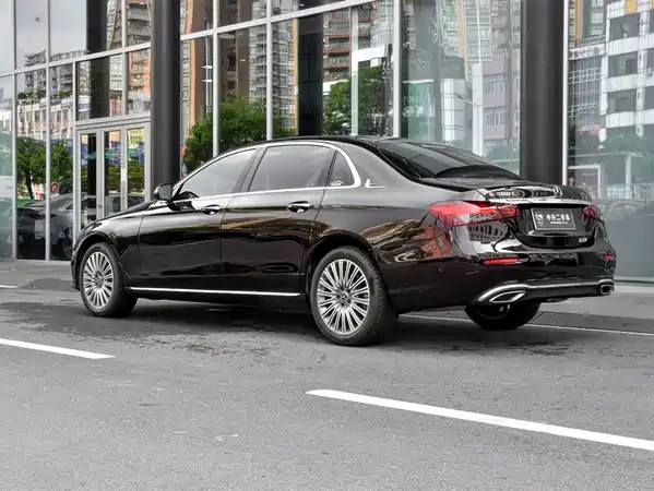 Mercedes-Benz E-Class 2023