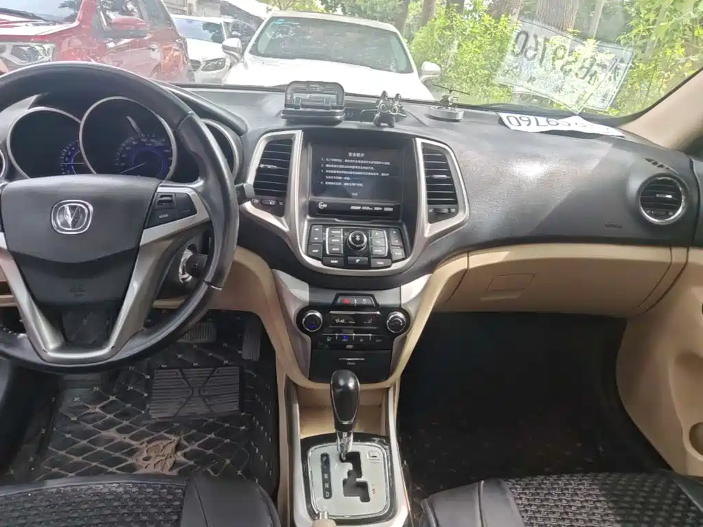 Changan Eado 2015 — фото 13