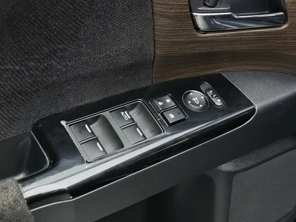 Honda Odyssey 2023 — фото 9