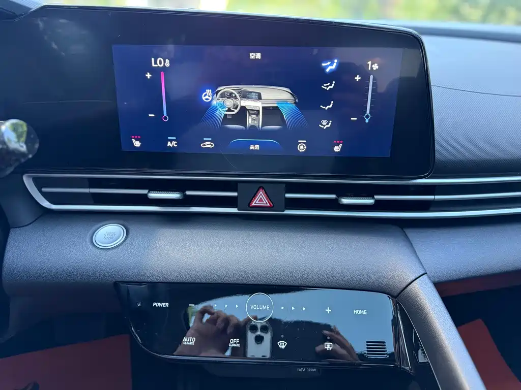 Hyundai Elantra 2022
