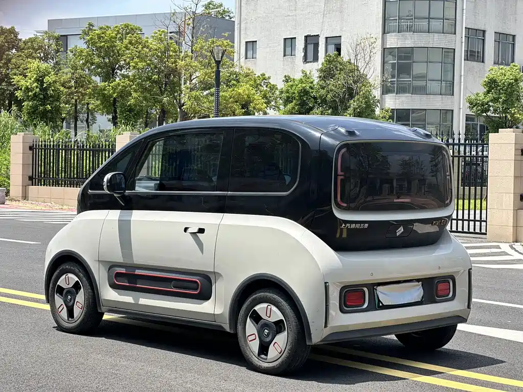 Baojun Kiwi EV 2022 — фото 6