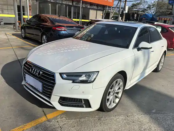 Audi A4L 2019