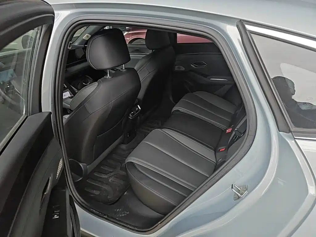 BYD Qin L 2025 — фото 17