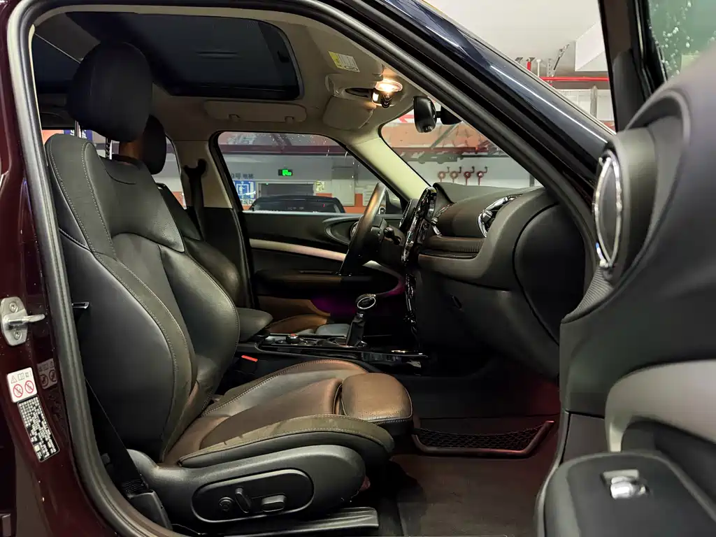 MINI Clubman 2019 — фото 15