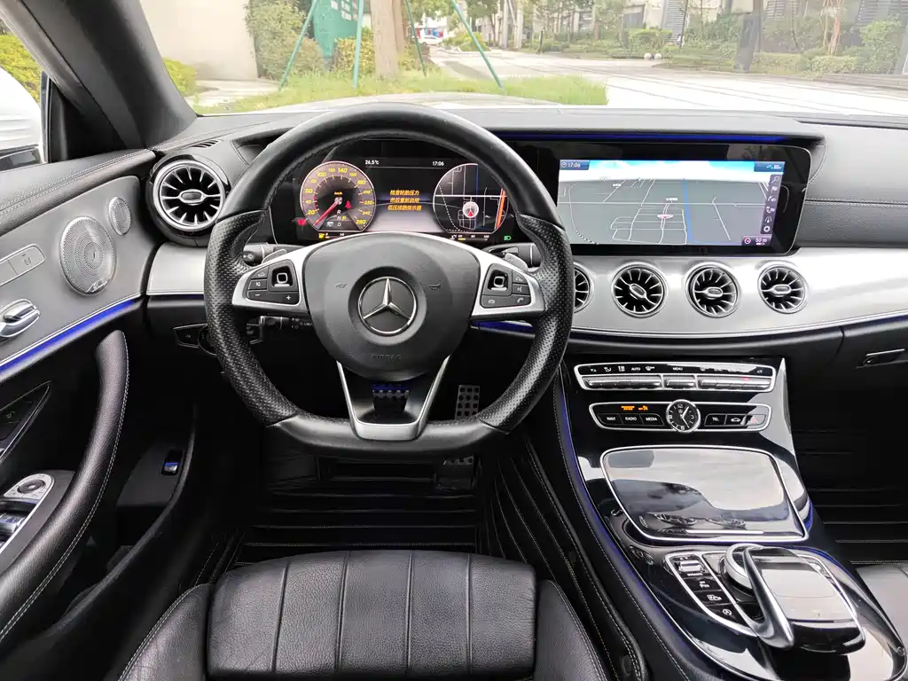 Mercedes-Benz E-Class 2017 — фото 26