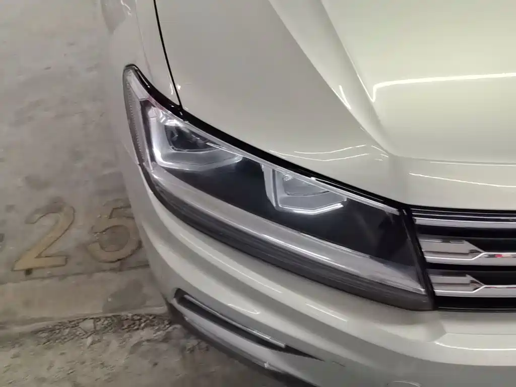 Volkswagen Tiguan L 2021 — фото 13