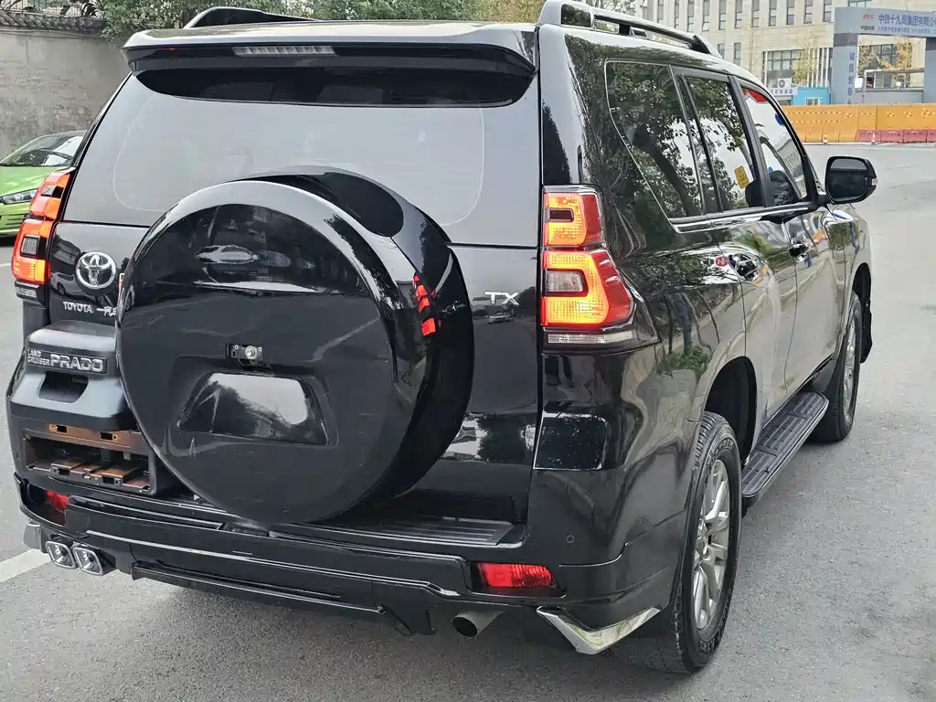 Toyota Prado 2019 — фото 23