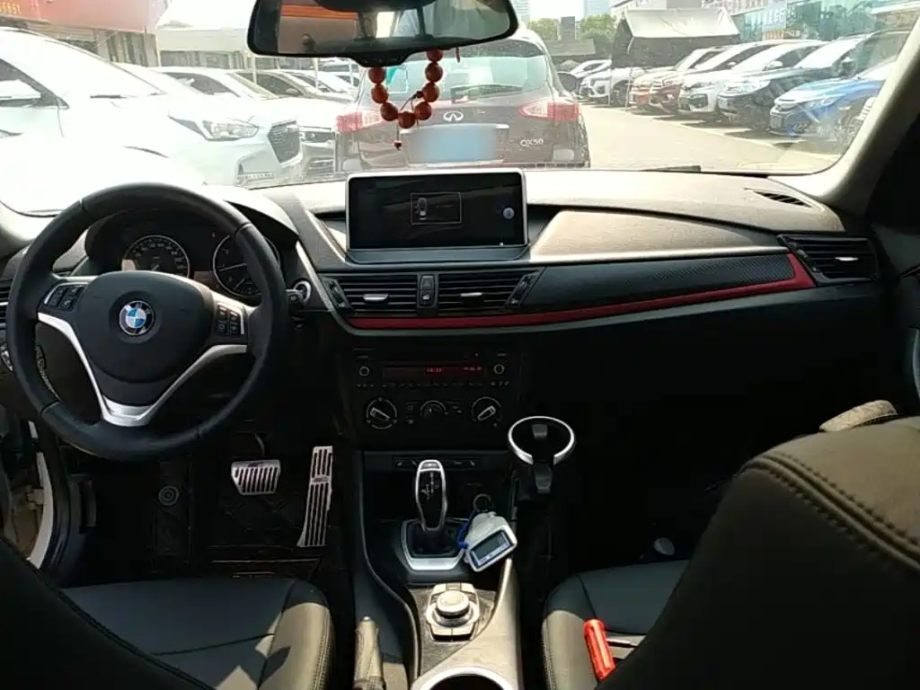 BMW X1 2016 — фото 10