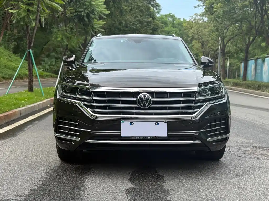 Volkswagen Touareg 2020 — фото 1