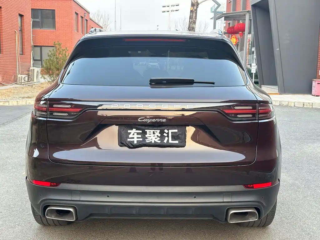 Porsche Cayenne 2018 — фото 39
