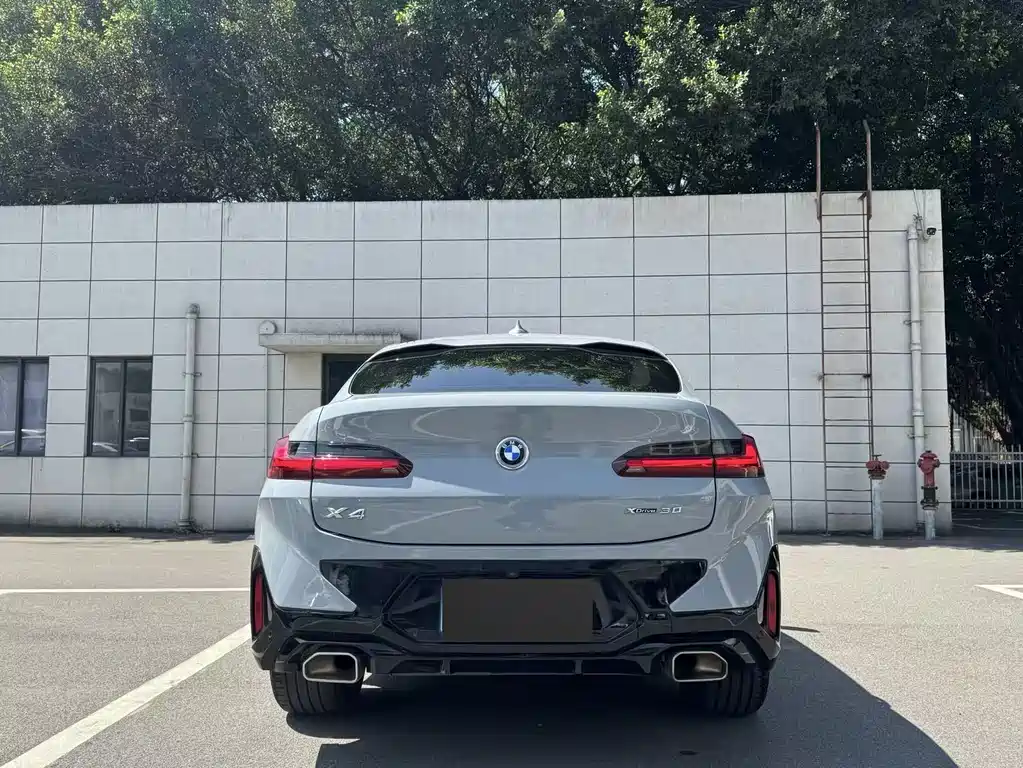 BMW X4 2022 — фото 8