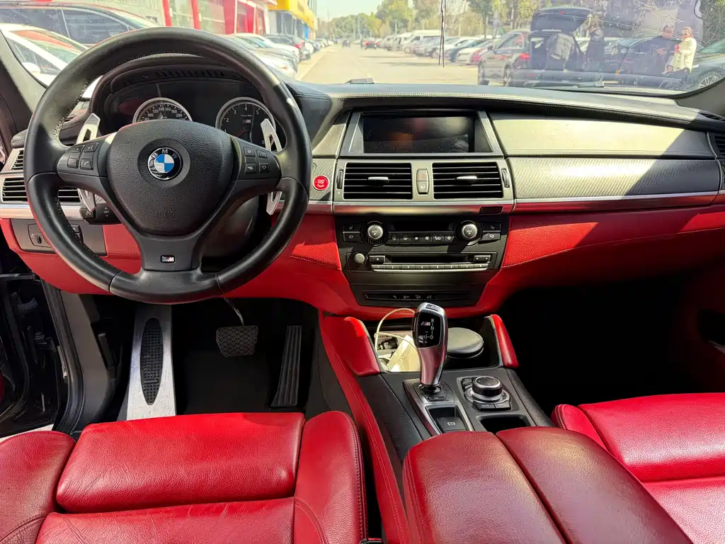 BMW X6 M 2014 — фото 4