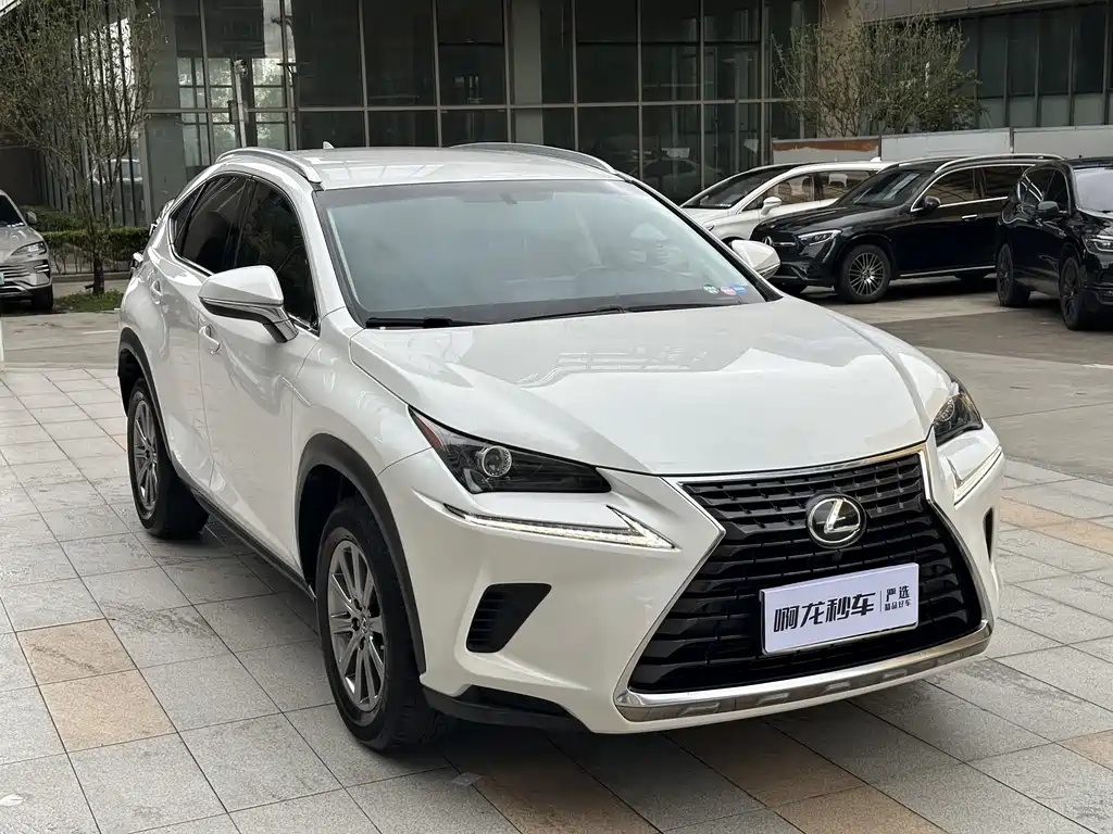Lexus NX 2017 — фото 4