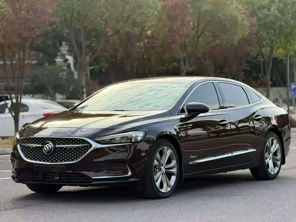 Buick LaCrosse 2021 — фото 1