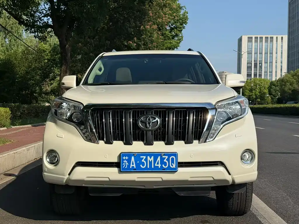 Toyota Prado 2017 — фото 3