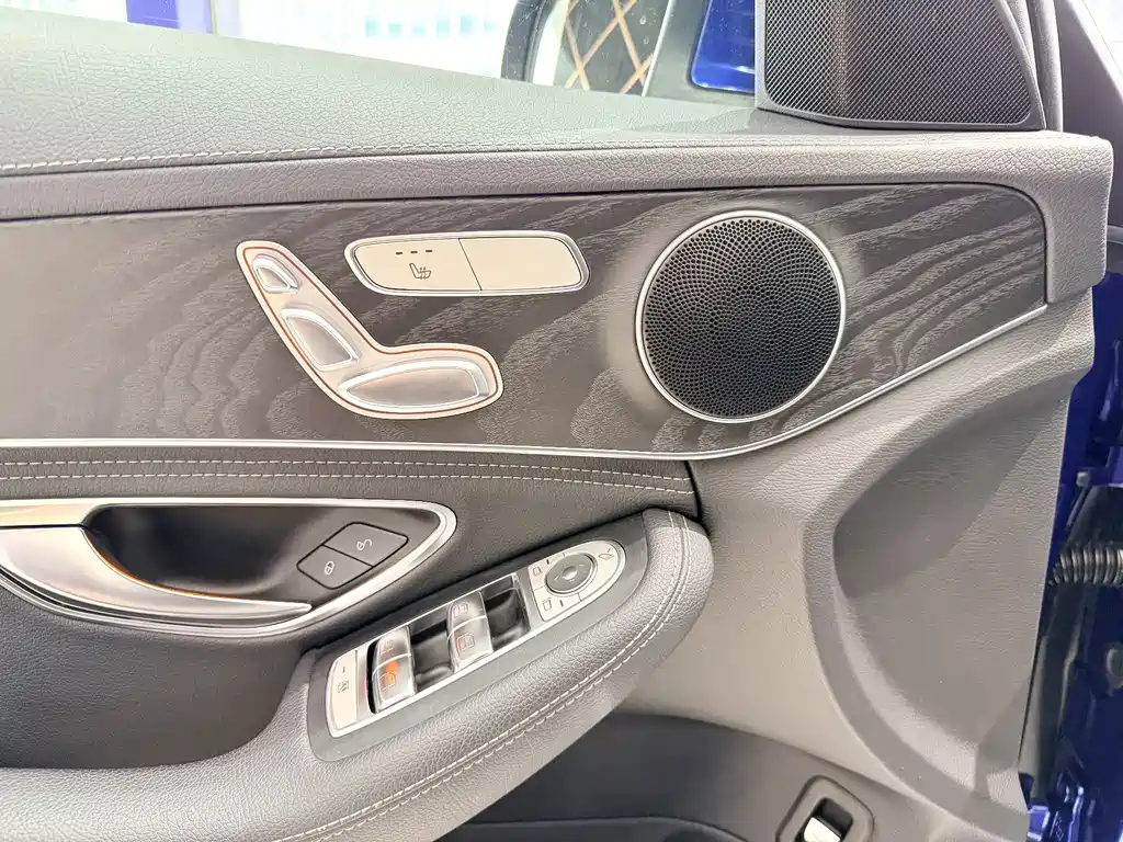 Mercedes-Benz C-Class 2019 — фото 8