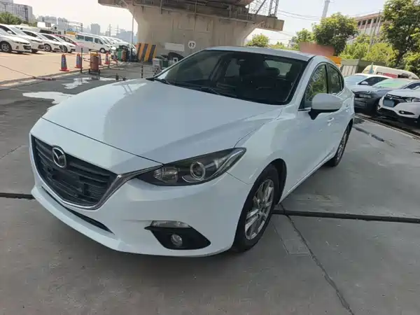 Mazda 3 Axela 2016